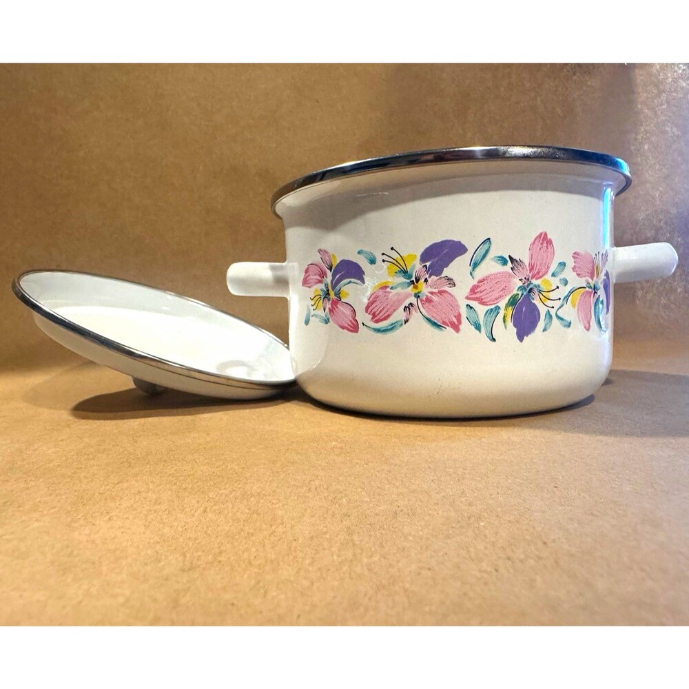 Small Floral Enamel Stockpot w/ Lid, Round Double Handle, White Multicolor